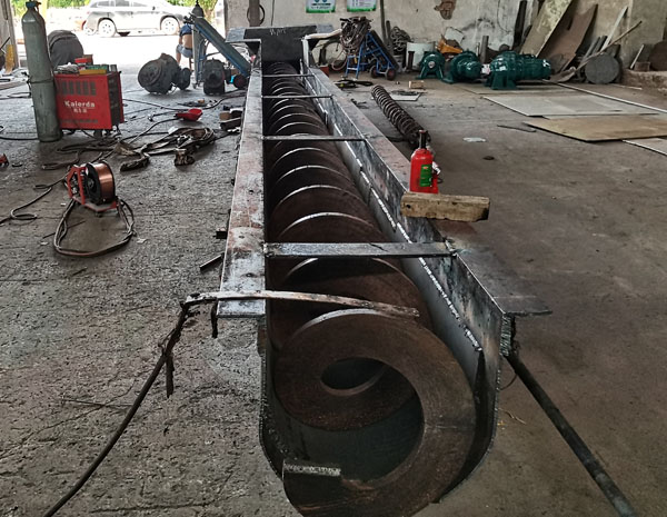 �o�S����ݔ�͙C